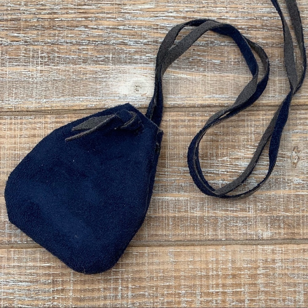 Blue Medicine Necklace Crystal Carrier Rock Pouch Necklace In Navy Blue Suede